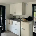 בית נופש Historic With Pool At Marielyst